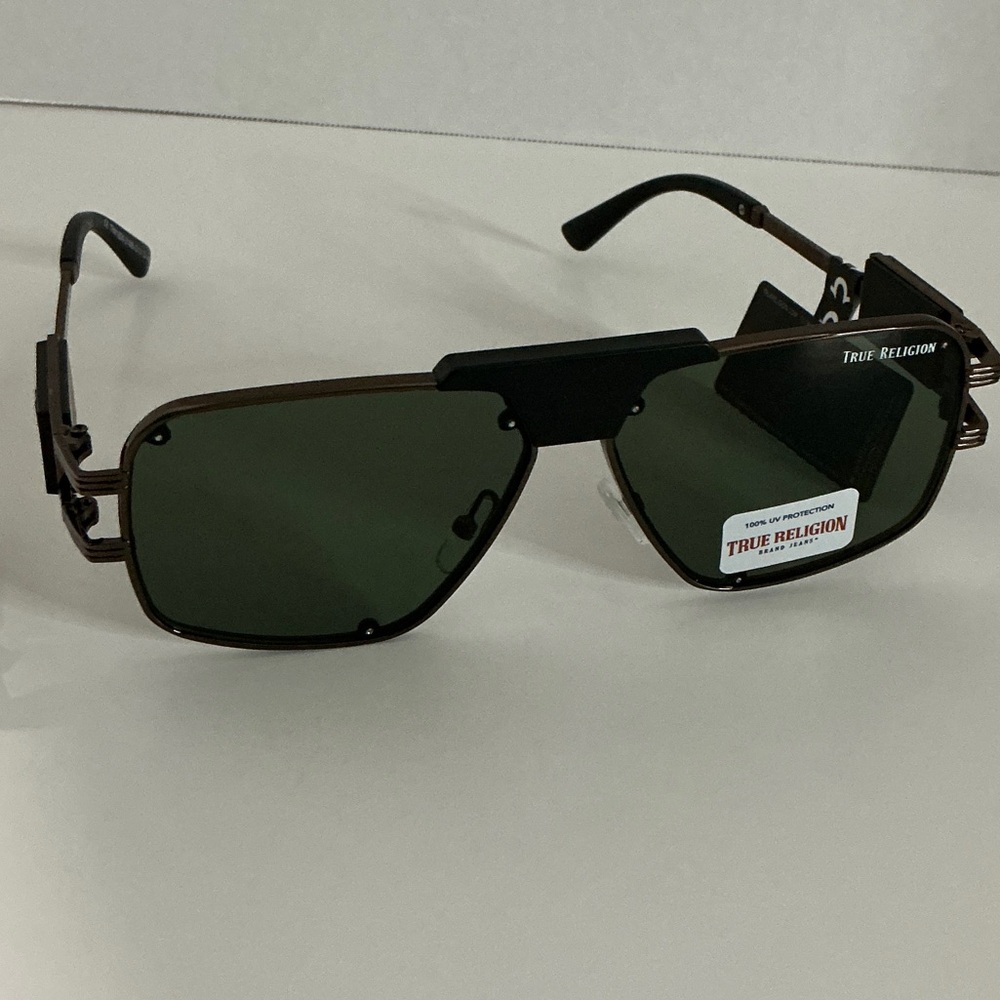 NWT True Religion. Chocolate Metal Frame Sunglasses